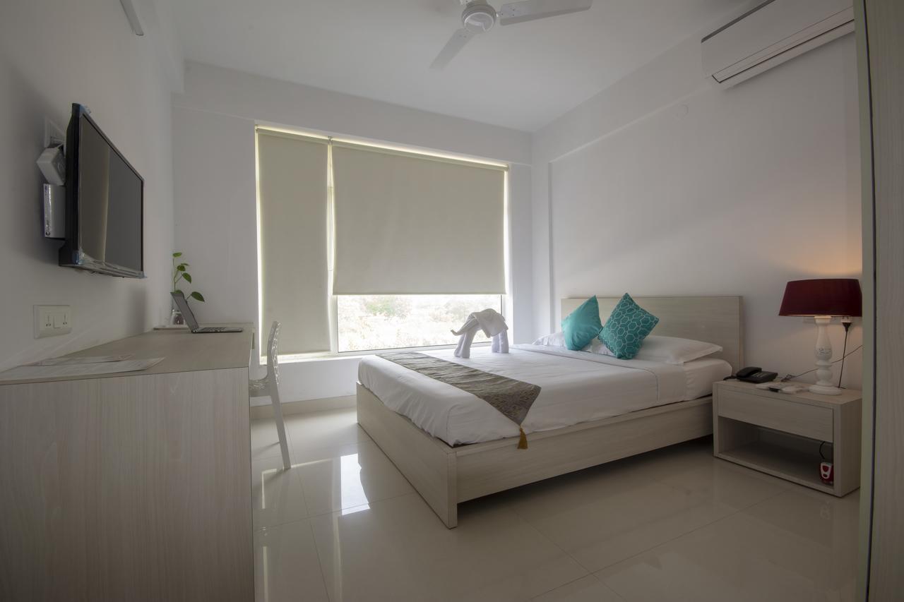 The Pulse Hotell Kolkata Eksteriør bilde