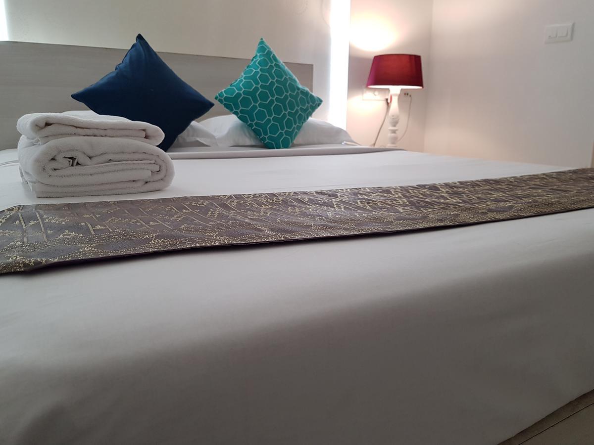 The Pulse Hotell Kolkata Eksteriør bilde